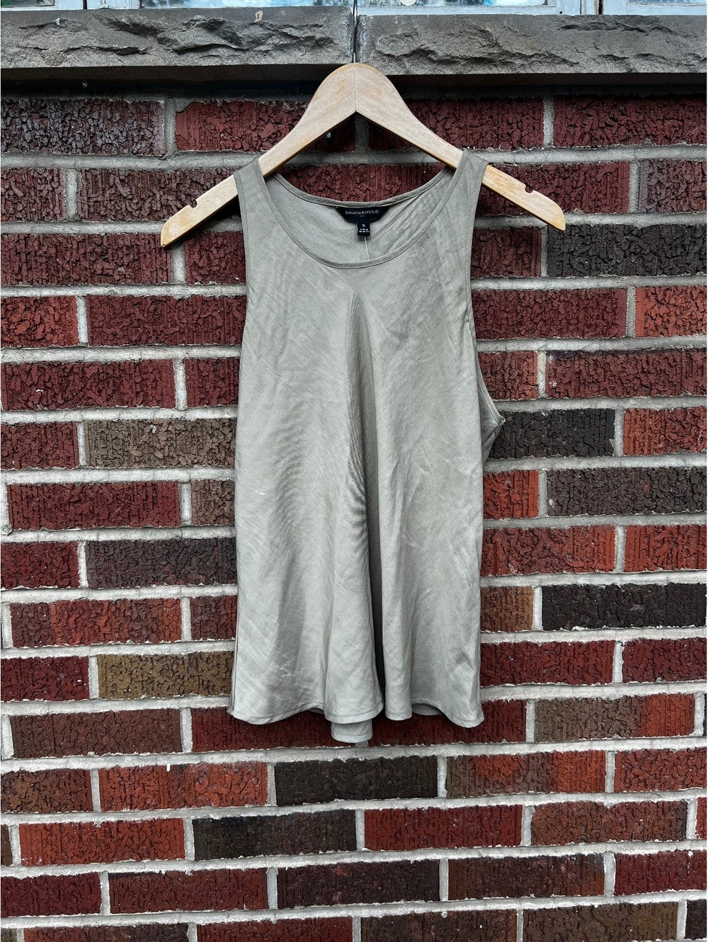 Banana Republic Soft Khaki Green Sleeveless Tank Top